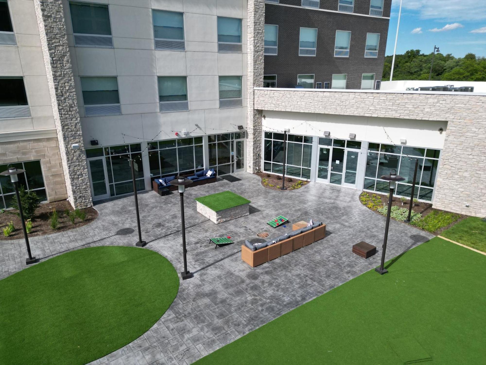 Holiday Inn Express & Suites Chicago Schaumburg By Ihg Exterior foto